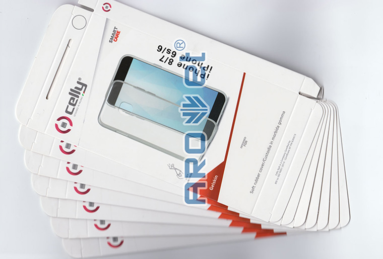 东升国际SP-9022喷码机在手机外包装盒上赋码